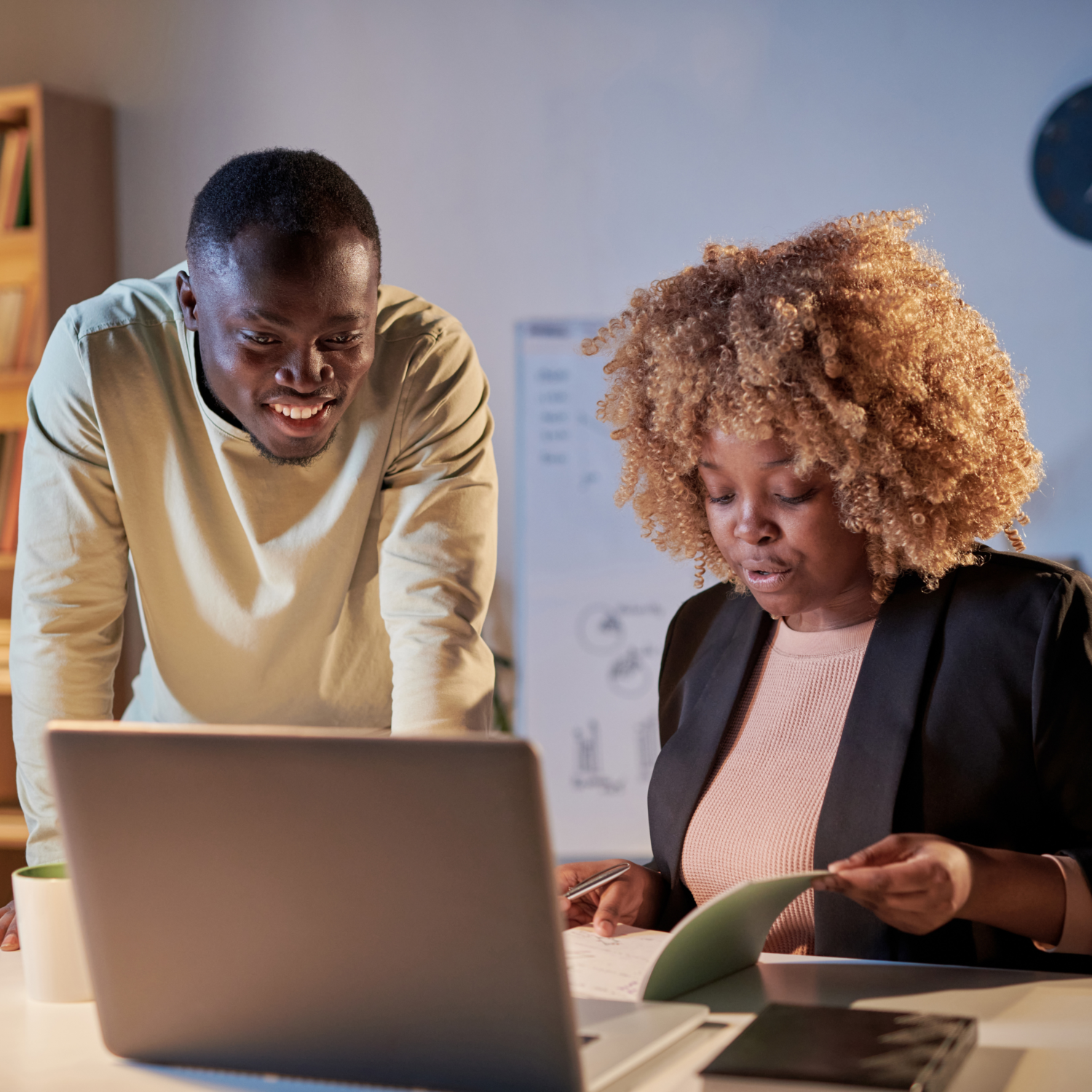 Energize Your Brand Voice Reference: Energize Brand Building Online With Social Media